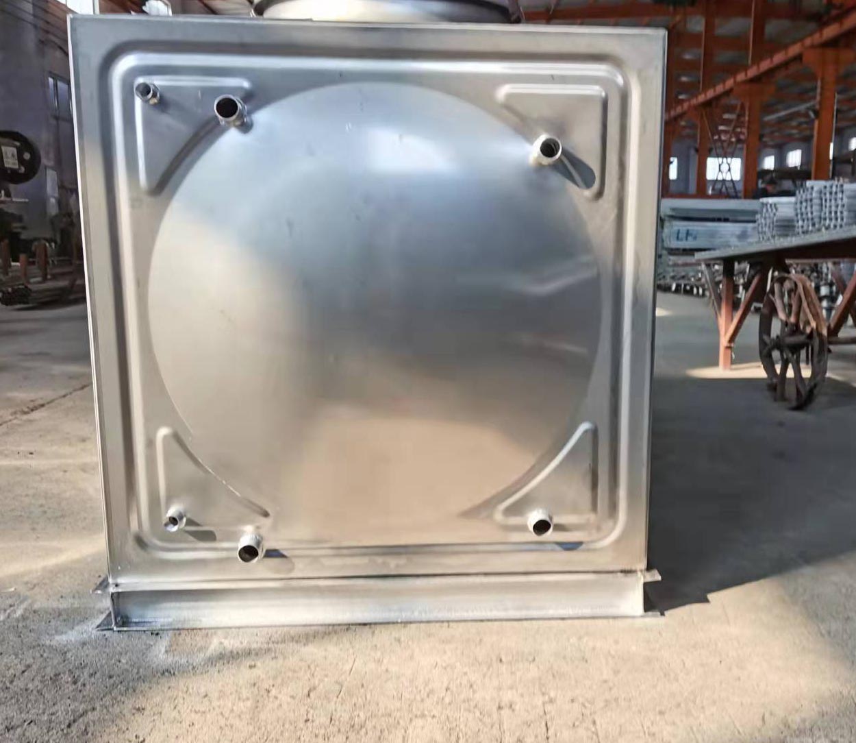 如何安裝不銹鋼水箱？